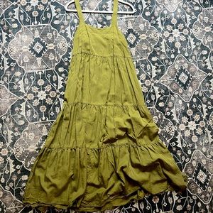 Green maxi dress